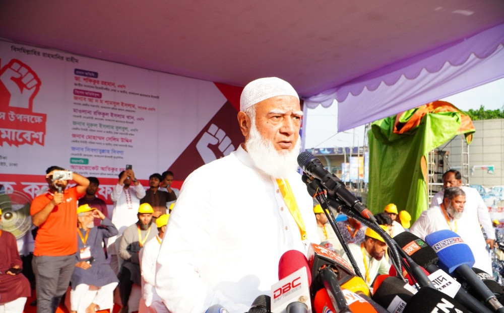 প্রবাসীদের স্বার্থ রক্ষায় ব্যর্থ দূতাবাসগুলোর প্রয়োজনীয়তা নিয়ে প্রশ্ন ডা. শফিকুর রহমানের