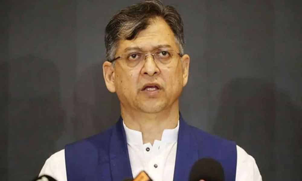 দুর্নীতি ও দায়িত্বে অবহেলায় সম্পৃক্ত পুলিশ সদস্যদের বিরুদ্ধে কঠোর ব্যবস্থার হুঁশিয়ারি স্বরাষ্ট্রমন্ত্রীর