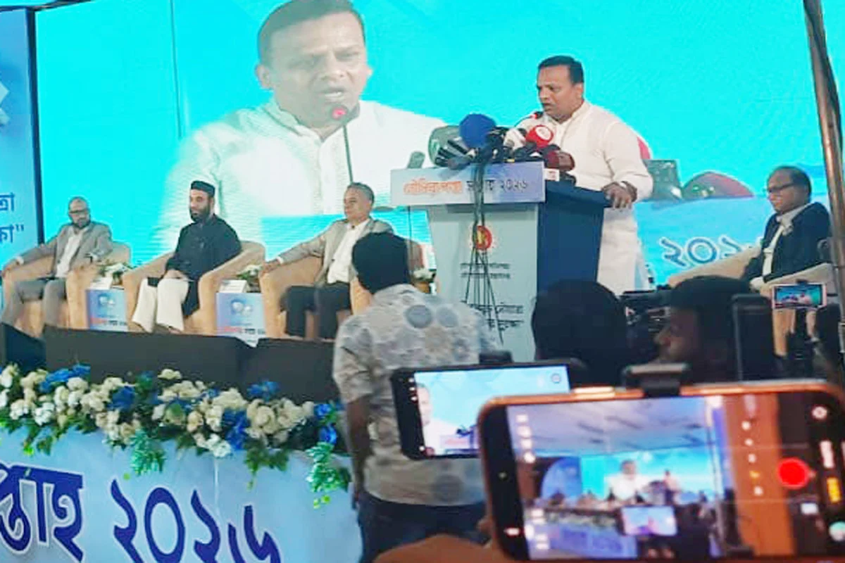 ঈদ ও বর্ষা মৌসুমে নৌপথের নিরাপত্তায় সর্বোচ্চ সতর্কতার নির্দেশ প্রতিমন্ত্রীর
