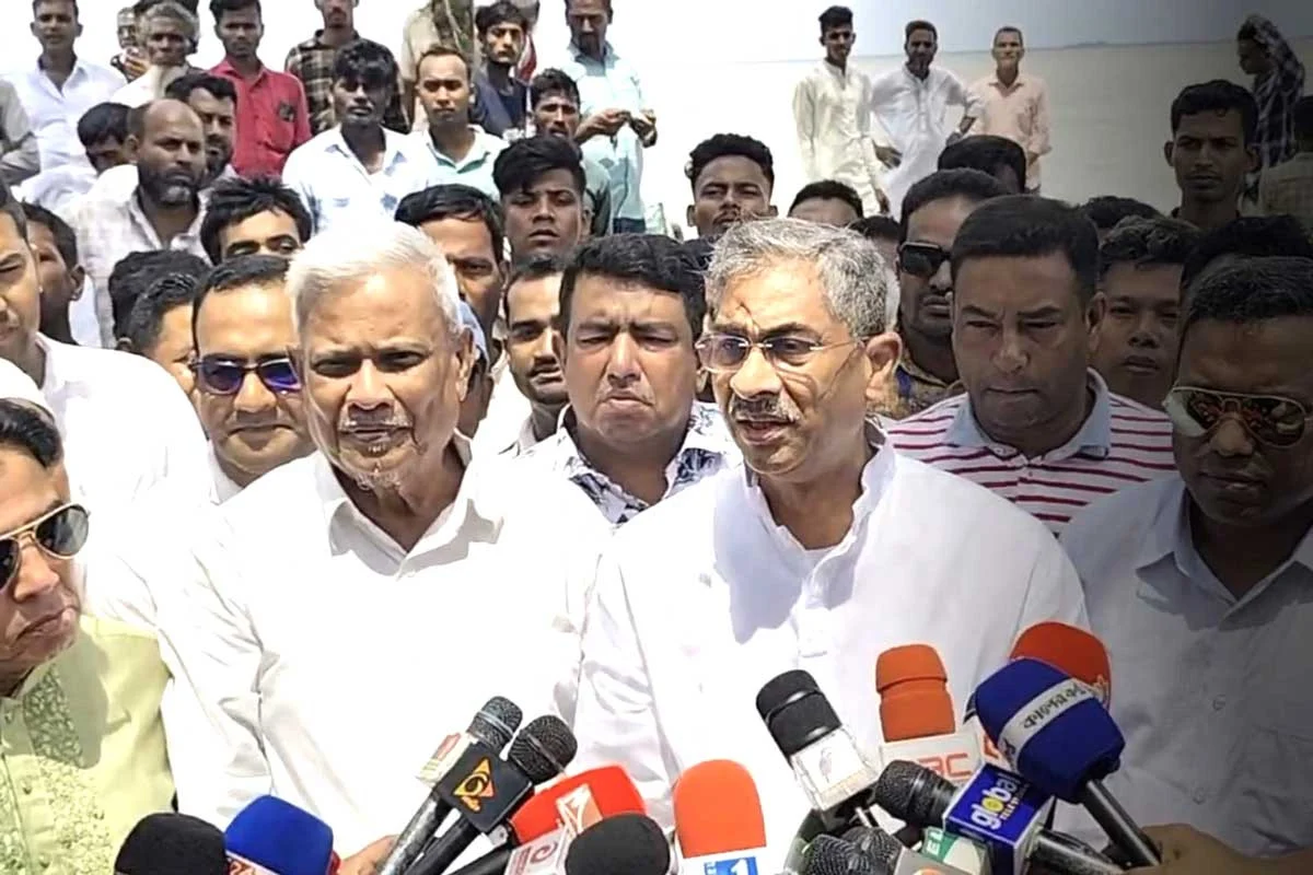নোয়াখালীর উপকূলীয় অঞ্চলে নদীভাঙন রোধে আগামী অর্থবছরে স্থায়ী ব্যবস্থা গ্রহণের আশ্বাস