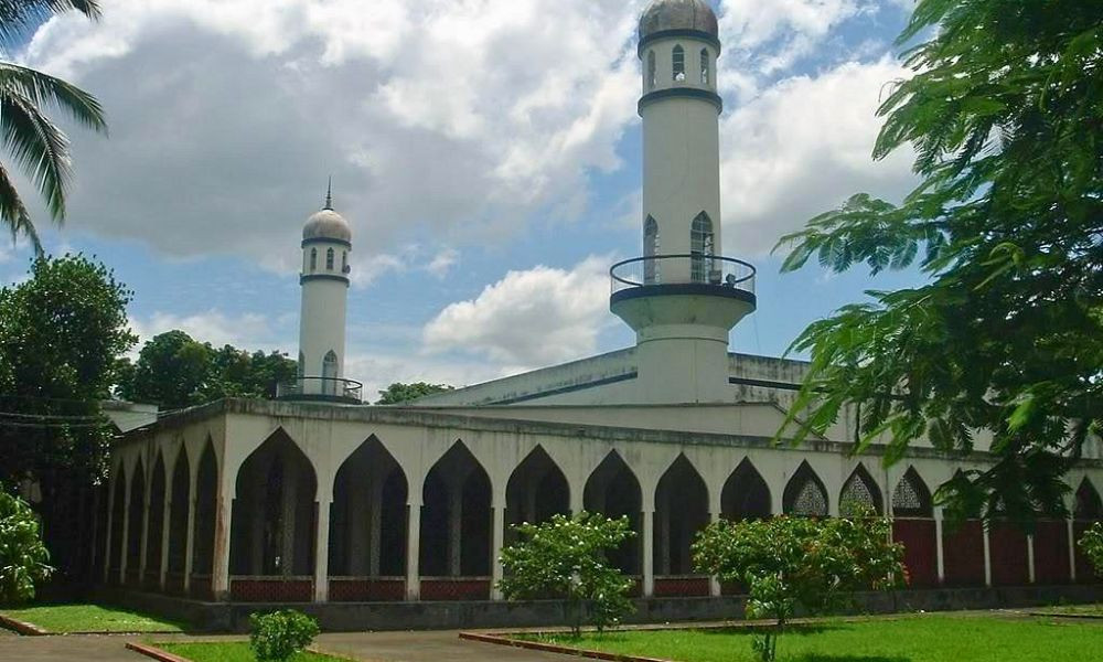 ঢাকা বিশ্ববিদ্যালয় কেন্দ্রীয় মসজিদে ঈদুল আজহার দুটি জামাত অনুষ্ঠিত হবে