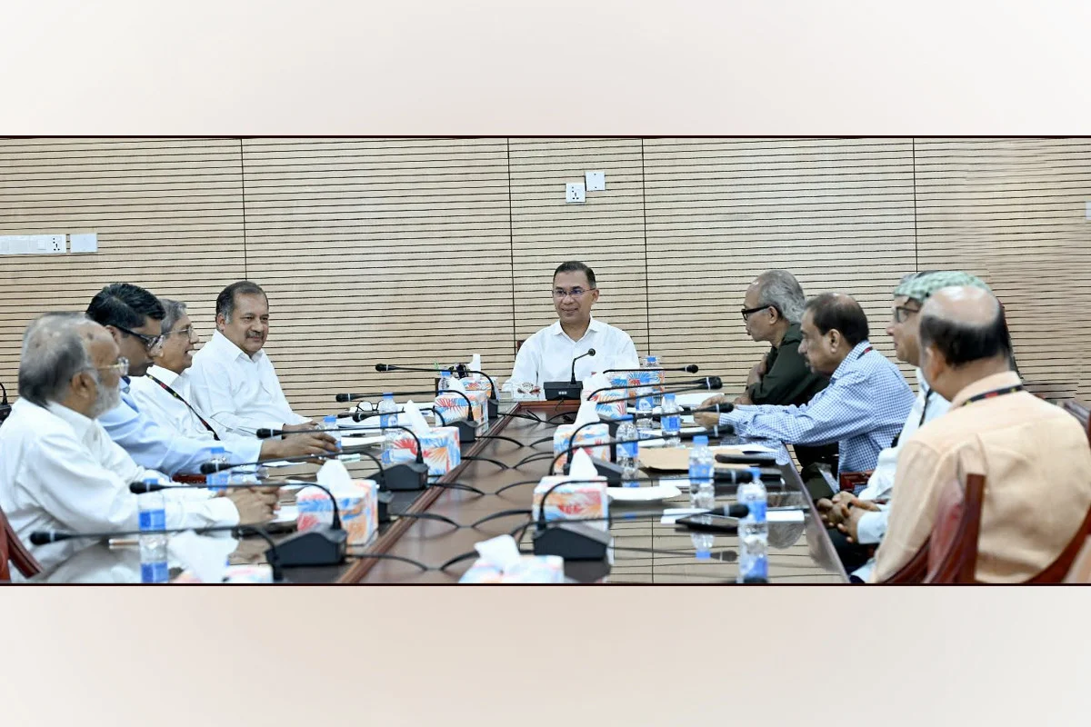 প্রধানমন্ত্রী তারেক রহমানের সঙ্গে সম্পাদক পরিষদের নেতাদের সৌজন্য বৈঠক অনুষ্ঠিত