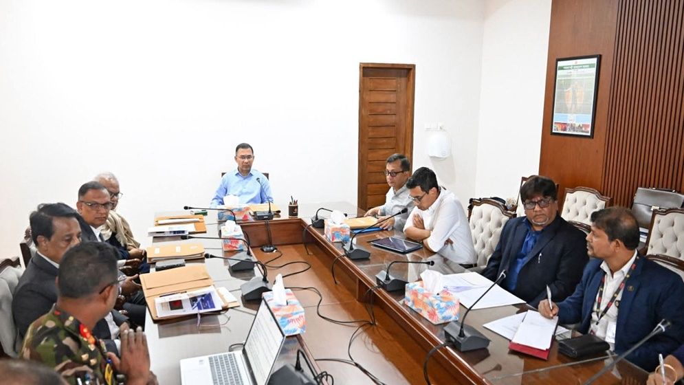 বন্ধ রাষ্ট্রীয় পাটকল চালুর বিষয়ে সংশ্লিষ্টদের সাথে প্রধানমন্ত্রীর বৈঠক