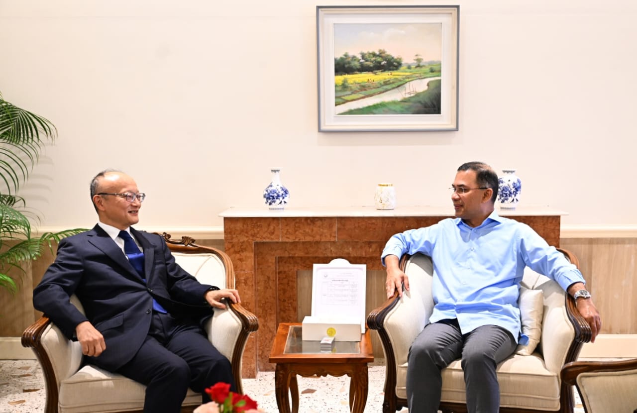 প্রধানমন্ত্রী তারেক রহমানের সঙ্গে এডিবি প্রতিনিধি দলের সৌজন্য সাক্ষাৎ