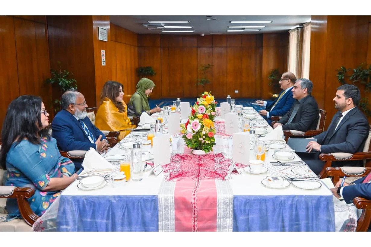 বাংলাদেশ-পাকিস্তান দ্বিপক্ষীয় সম্পর্ক জোরদারে পররাষ্ট্র প্রতিমন্ত্রী ও পাক স্বরাষ্ট্রমন্ত্রীর বৈঠক