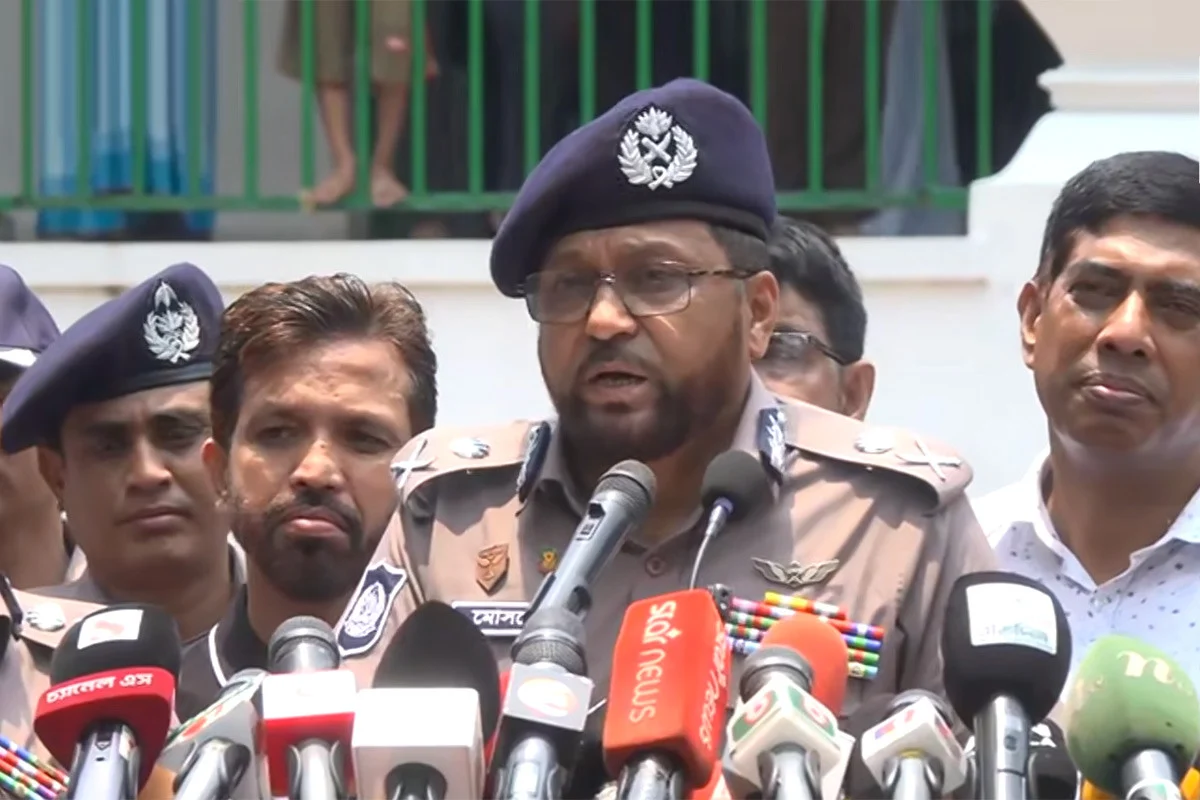 আশুরায় নিরাপত্তা নিশ্চিতের পাশাপাশি নিষিদ্ধ দলের বিশৃঙ্খলা সৃষ্টির পরিকল্পনা নস্যাৎ