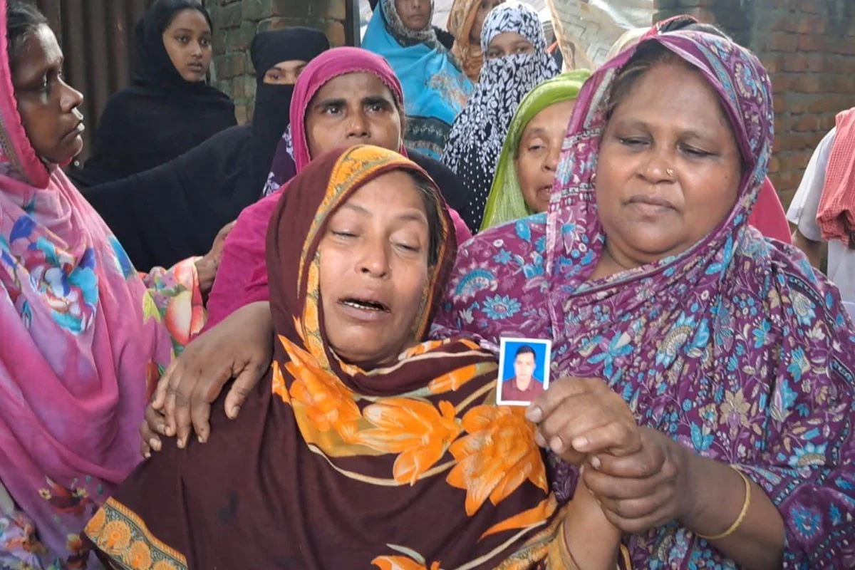 গাজীপুরে নিখোঁজের ৩০ ঘণ্টা পর কাঁচামাল ব্যবসায়ীর হাত-পা বাঁধা মরদেহ উদ্ধার