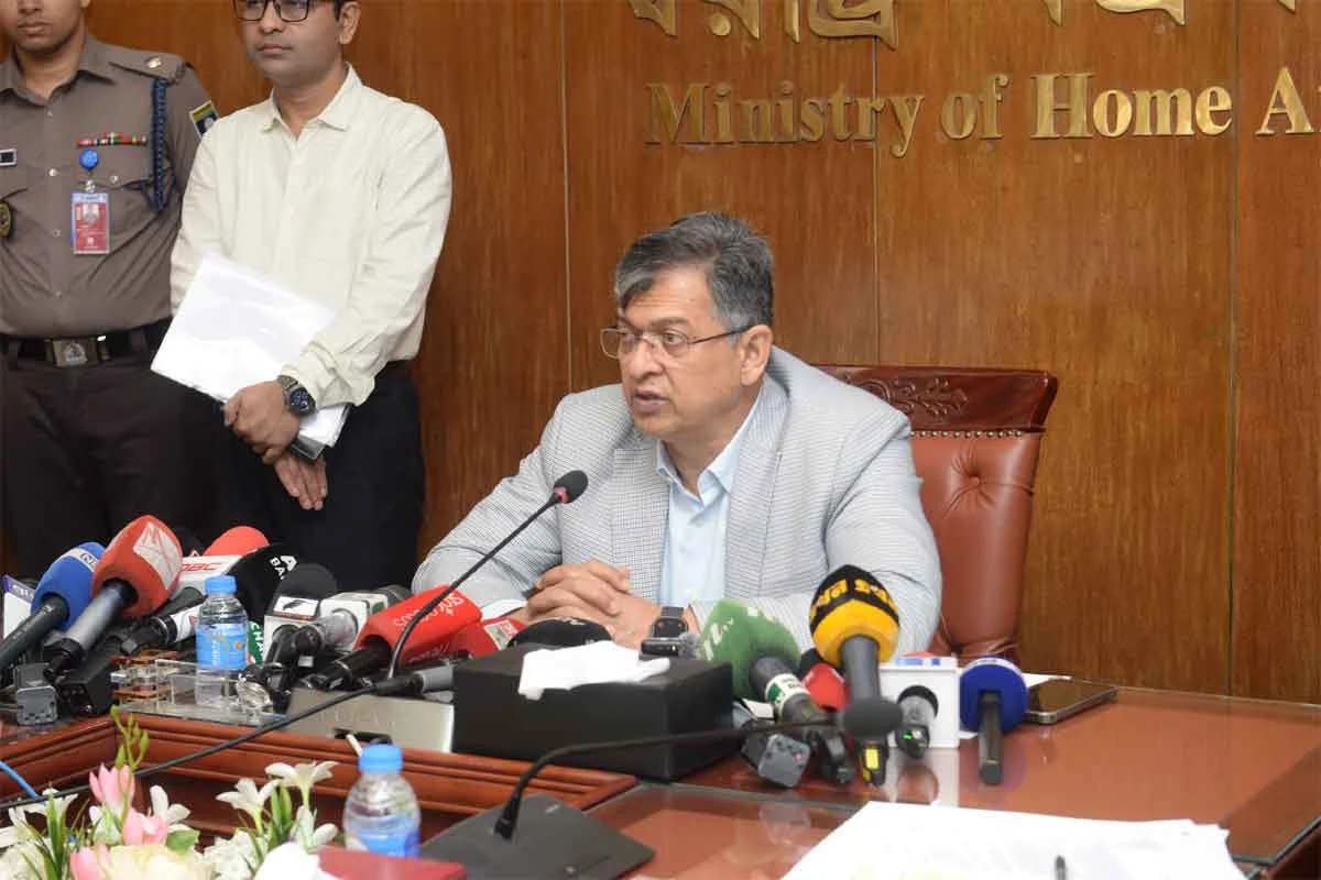 আওয়ামী লীগ একটি মাফিয়া পার্টি, তাদের কার্যক্রম নিষিদ্ধ: স্বরাষ্ট্রমন্ত্রী