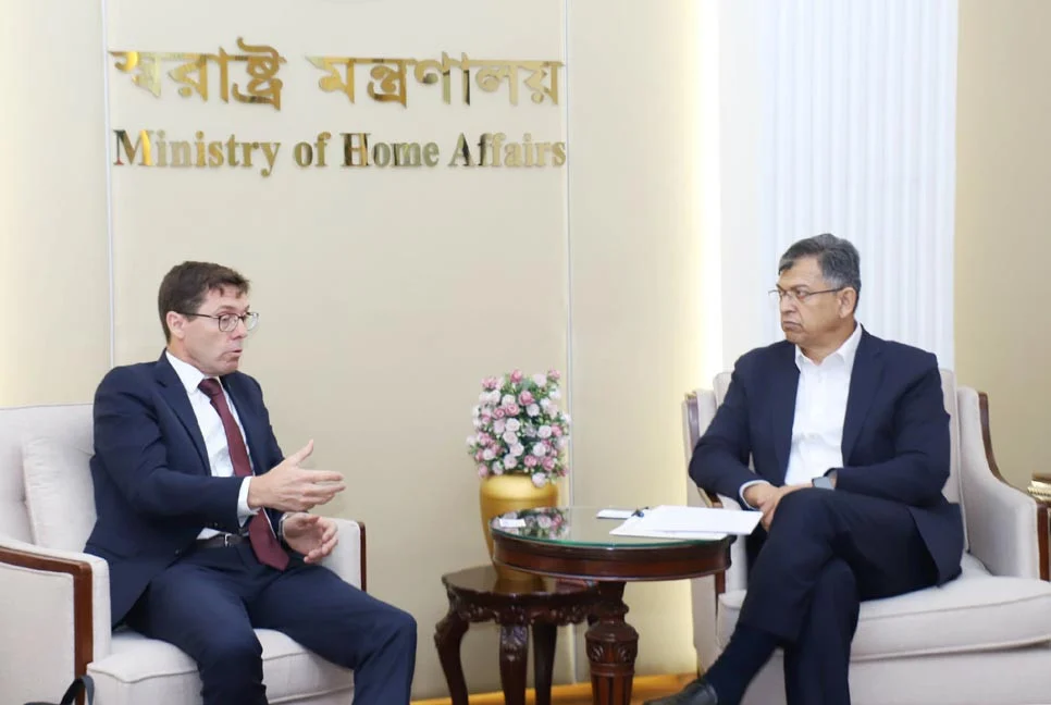 নরওয়ের বিনিয়োগ ও বাংলাদেশি পণ্যের বাজার সম্প্রসারণের আহ্বান স্বরাষ্ট্রমন্ত্রীর