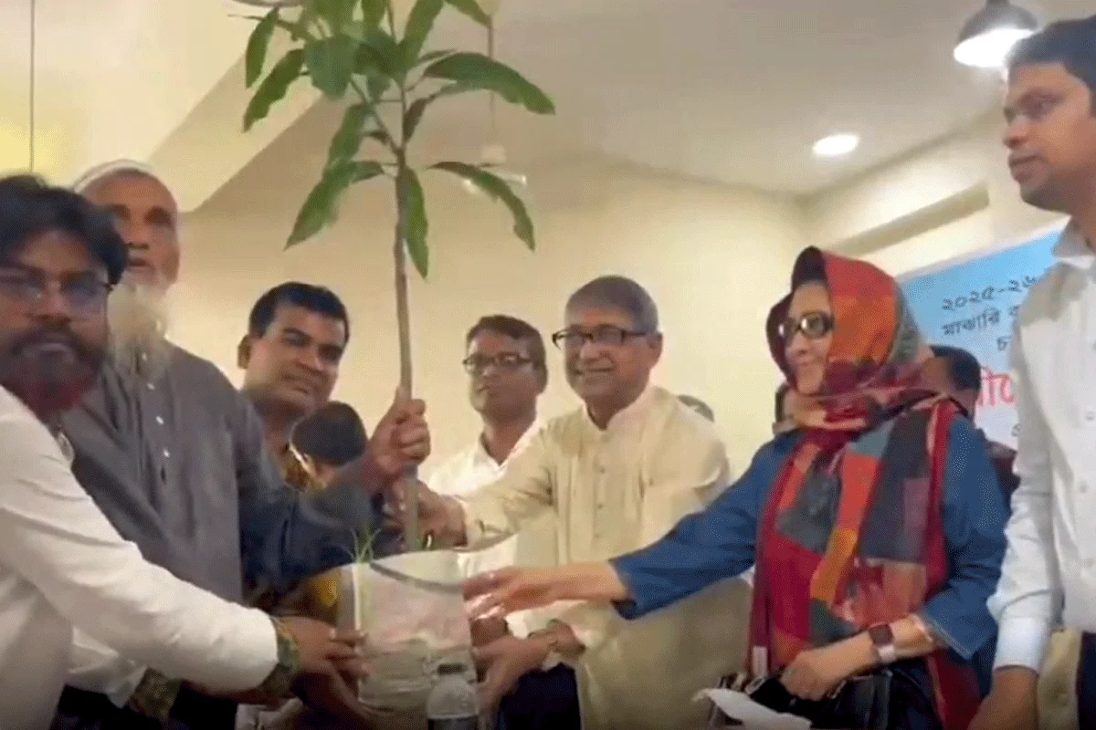 টাঙ্গাইলের বাসাইলে সরকারি কৃষি প্রণোদনা বিতরণ ও আলোচনা সভা অনুষ্ঠিত