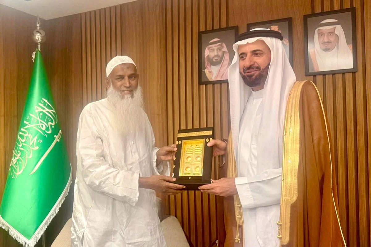 বাংলাদেশ ও সৌদি আরবের মধ্যে দ্বিপক্ষীয় বৈঠক, হজ ব্যবস্থাপনার প্রশংসায় রিয়াদ