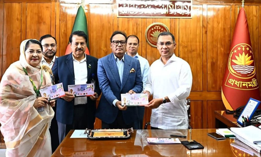 বিশ্বকাপ উপলক্ষে স্মারক ডাকটিকিট উন্মোচন করলেন প্রধানমন্ত্রী