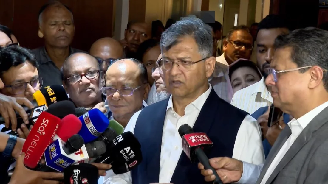 রাষ্ট্রপতির পদত্যাগ গুঞ্জন নিয়ে মুখ খুললেন স্বরাষ্ট্রমন্ত্রী