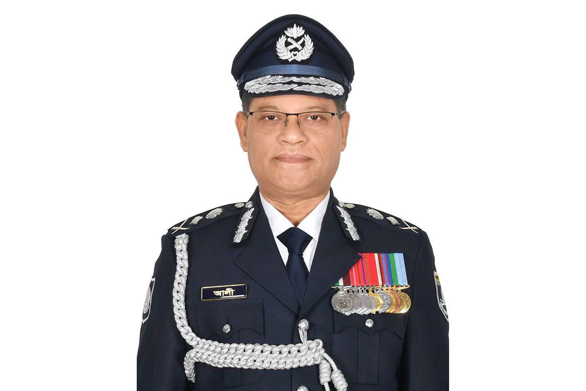 থাইল্যান্ডে আন্তর্জাতিক সম্মেলনে যোগ দিতে ঢাকা ছাড়লেন আইজিপি