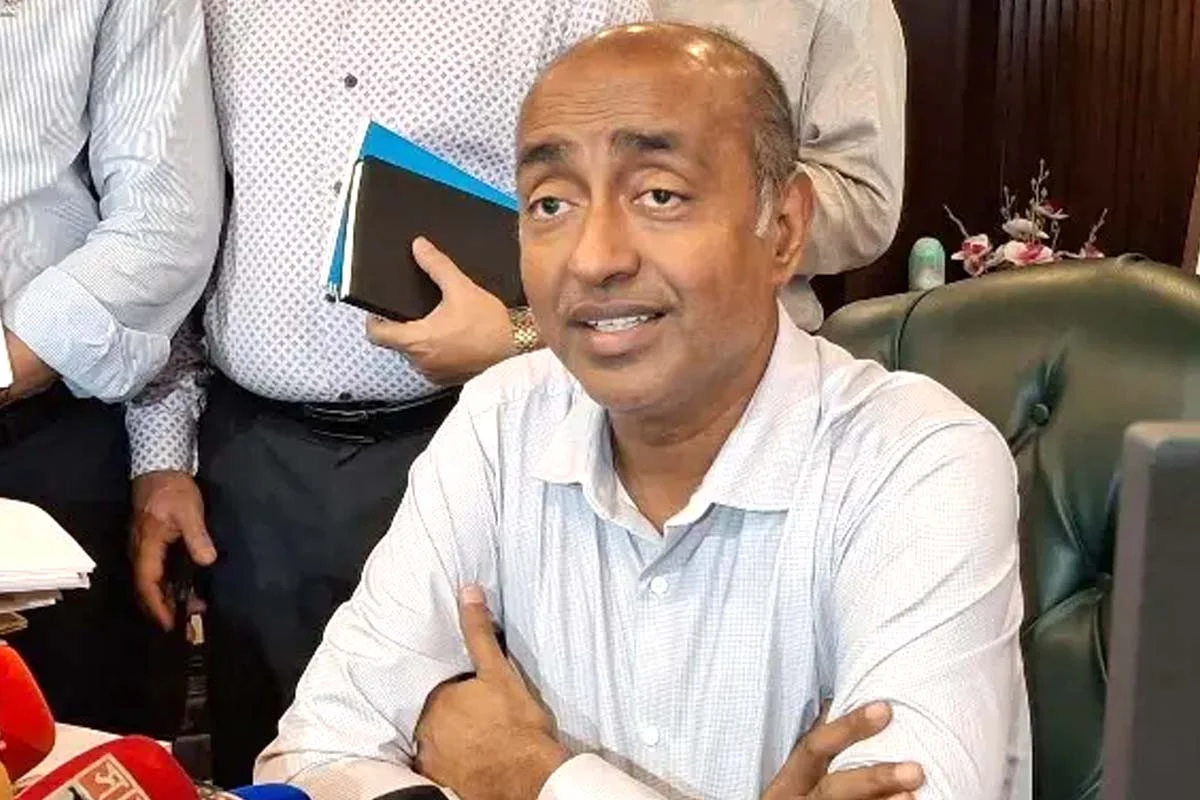 সংবিধানে তত্ত্বাবধায়ক সরকার ও গণভোটের বিধান বহাল, আগামী নির্বাচন নিরপেক্ষ সরকারের অধীনে: আইনমন্ত্রী