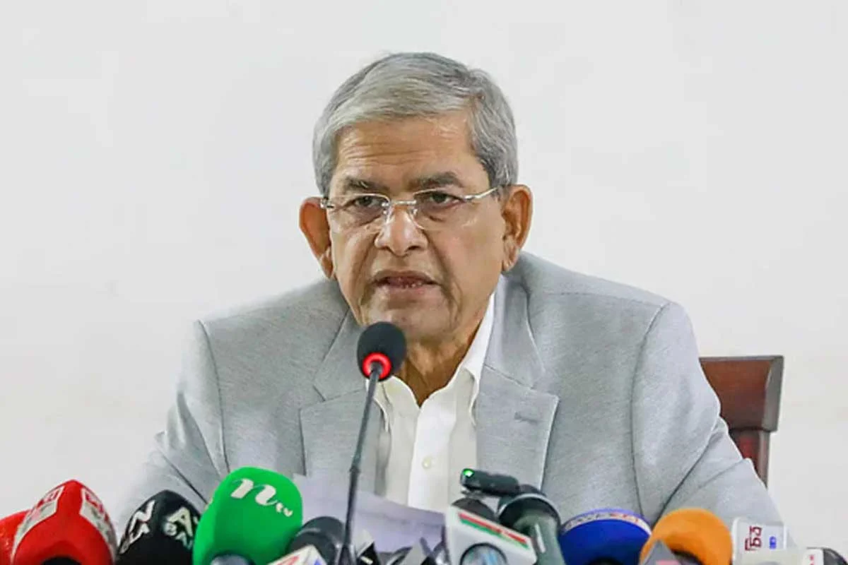 রাষ্ট্রপতির পদত্যাগের গুঞ্জনের মধ্যে সফর সংক্ষিপ্ত করে দেশে ফিরছেন স্পিকার