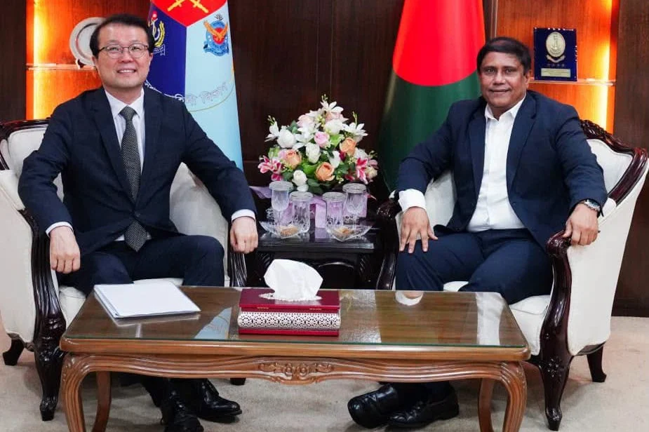 বাংলাদেশ ও দক্ষিণ কোরিয়ার মধ্যে সামরিক প্রযুক্তি এবং প্রতিরক্ষা খাতে সহযোগিতা জোরদারের প্রতিশ্রুতি