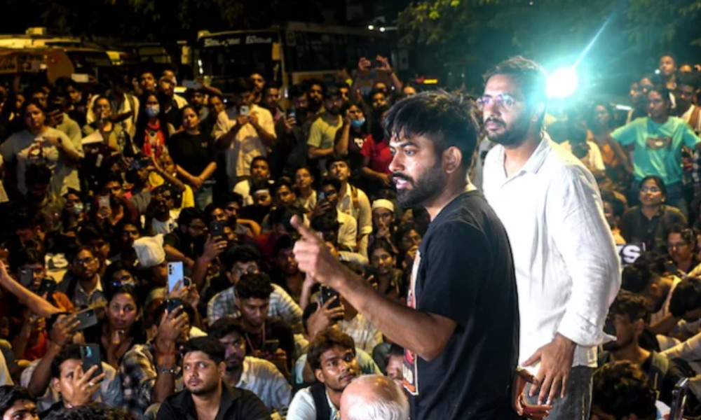 শিক্ষামন্ত্রীর পদত্যাগের দাবিতে দিল্লিতে সংসদ ভবন অভিমুখে পদযাত্রা অব্যাহত রাখার ঘোষণা