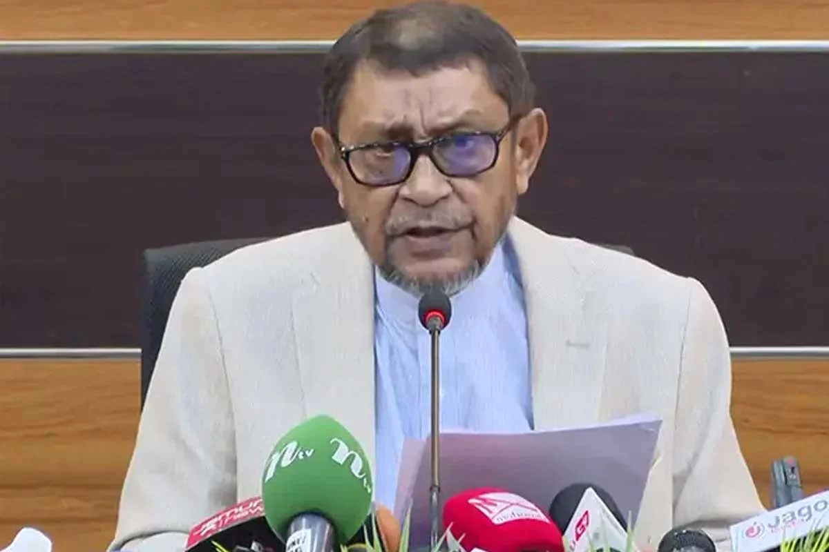বন্যাকবলিত ১১ জেলায় স্বাস্থ্যসেবা সচল রাখতে সর্বোচ্চ প্রস্তুতি সরকারের