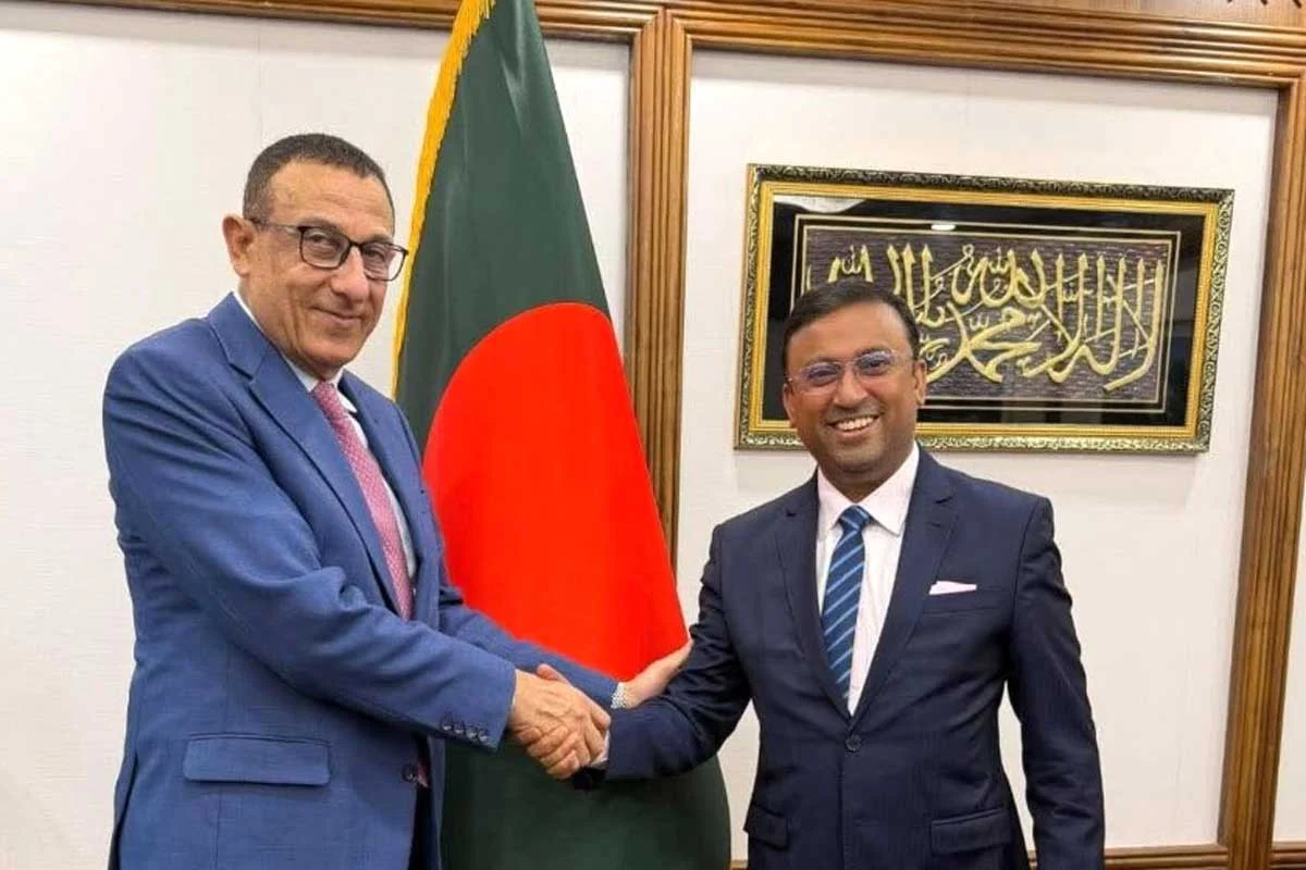পররাষ্ট্র উপদেষ্টার সঙ্গে ফিলিস্তিনের রাষ্ট্রদূতের সৌজন্য সাক্ষাৎ, দ্বিপাক্ষিক সহযোগিতা জোরদারের আহ্বান