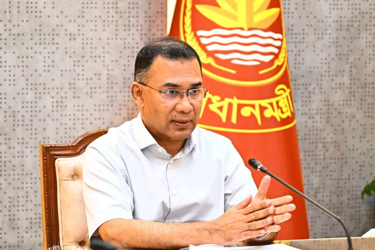 সরকারি অনুষ্ঠানে ব্যানার ও বিলবোর্ডে প্রধানমন্ত্রীর ছবি ব্যবহার নিষিদ্ধ