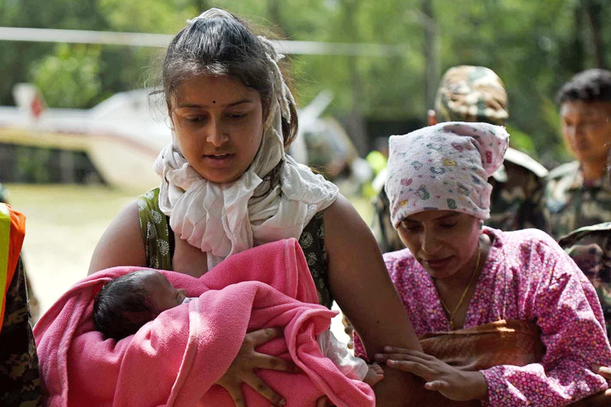 নেপালে আকস্মিক বন্যায় বানভাসিদের চরম মানবিক সংকট, বিশুদ্ধ পানি ও ওষুধের তীব্র অভাব
