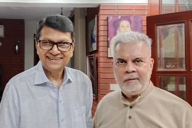 যুক্তরাজ্যে চিকিৎসাধীন চিত্রনায়ক ইলিয়াস কাঞ্চন দেশে ফেরলেন