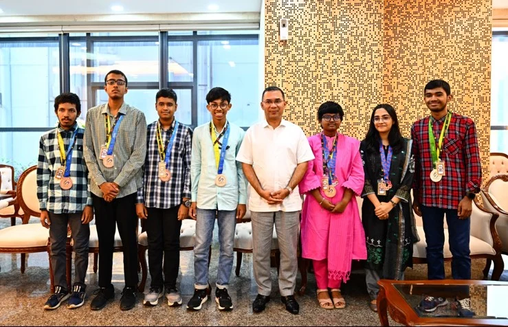 গণিত চর্চা ও অলিম্পিয়াডের প্রসারে সর্বাত্মক সহযোগিতার প্রতিশ্রুতি প্রধানমন্ত্রীর