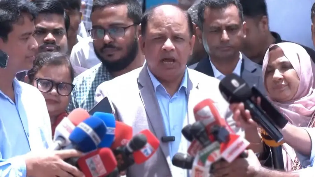 জয়েন্ট ইন্টারোগেশন সেন্টারে আটকে বর্তমান প্রধানমন্ত্রী তারেক রহমানের ওপর নির্যাতন চালানো হয়েছিল: চিফ প্রসিকিউটর