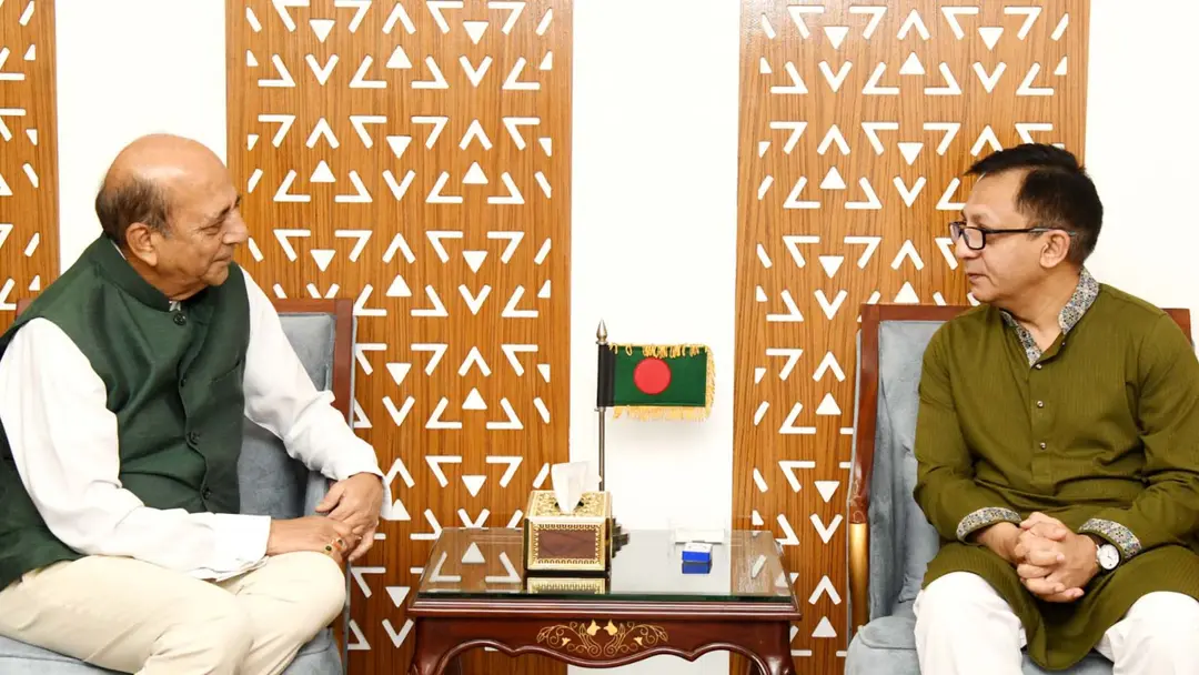 দ্বিপক্ষীয় বাণিজ্য সম্প্রসারণে ল্যান্ড বর্ডার ও বর্ডার হাট চালুর বিষয়ে ঢাকা ও দিল্লির আলোচনা
