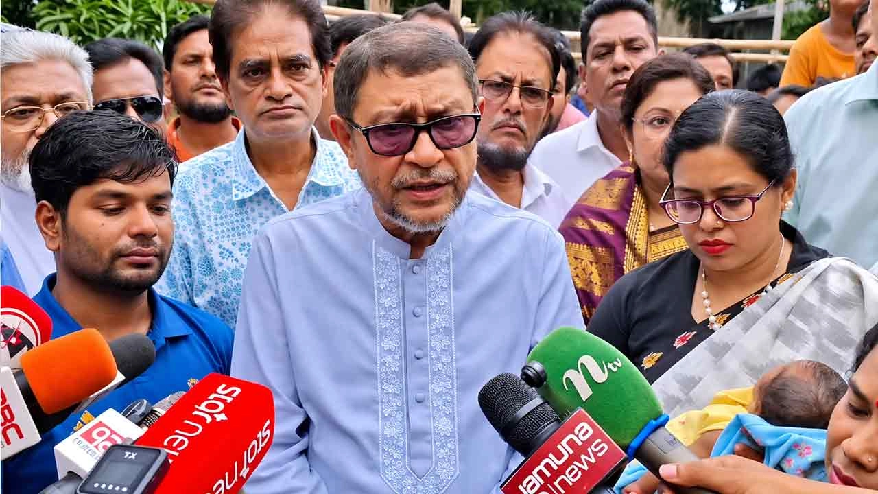 ফরিদপুরে সিজারের পর প্রসূতির পেটে গজ রেখে মৃত্যুর ঘটনায় ৫ সদস্যের তদন্ত কমিটি, কঠোর ব্যবস্থার নির্দেশ স্বাস্থ্যমন্ত্রীর
