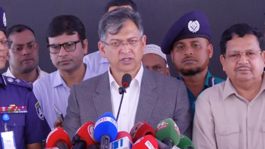 মহাসড়কে থ্রি-হুইলার চলাচল সম্পূর্ণ বন্ধের ঘোষণা স্বরাষ্ট্রমন্ত্রীর, নজরদারিতে চালু হলো এআই প্রযুক্তি