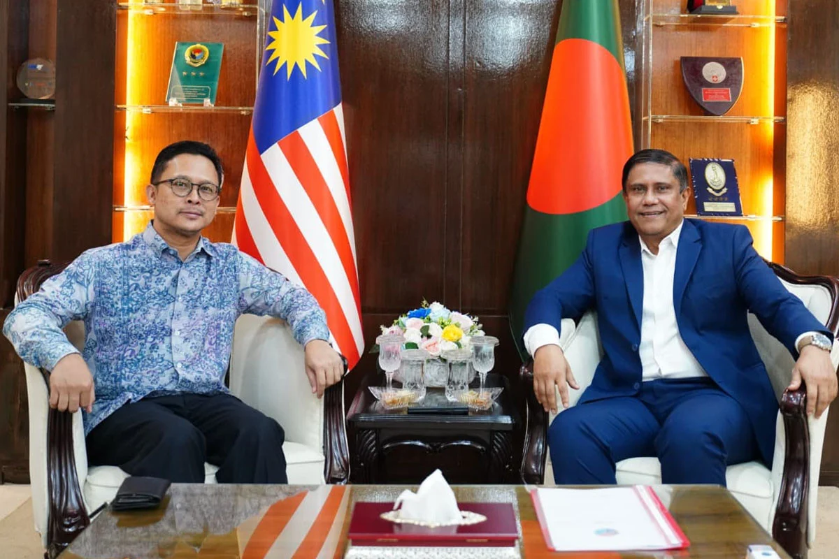 বাংলাদেশ ও মালয়েশিয়ার মধ্যে প্রতিরক্ষা সহযোগিতা ও সামরিক সম্পর্ক জোরদারের ওপর গুরুত্বারোপ