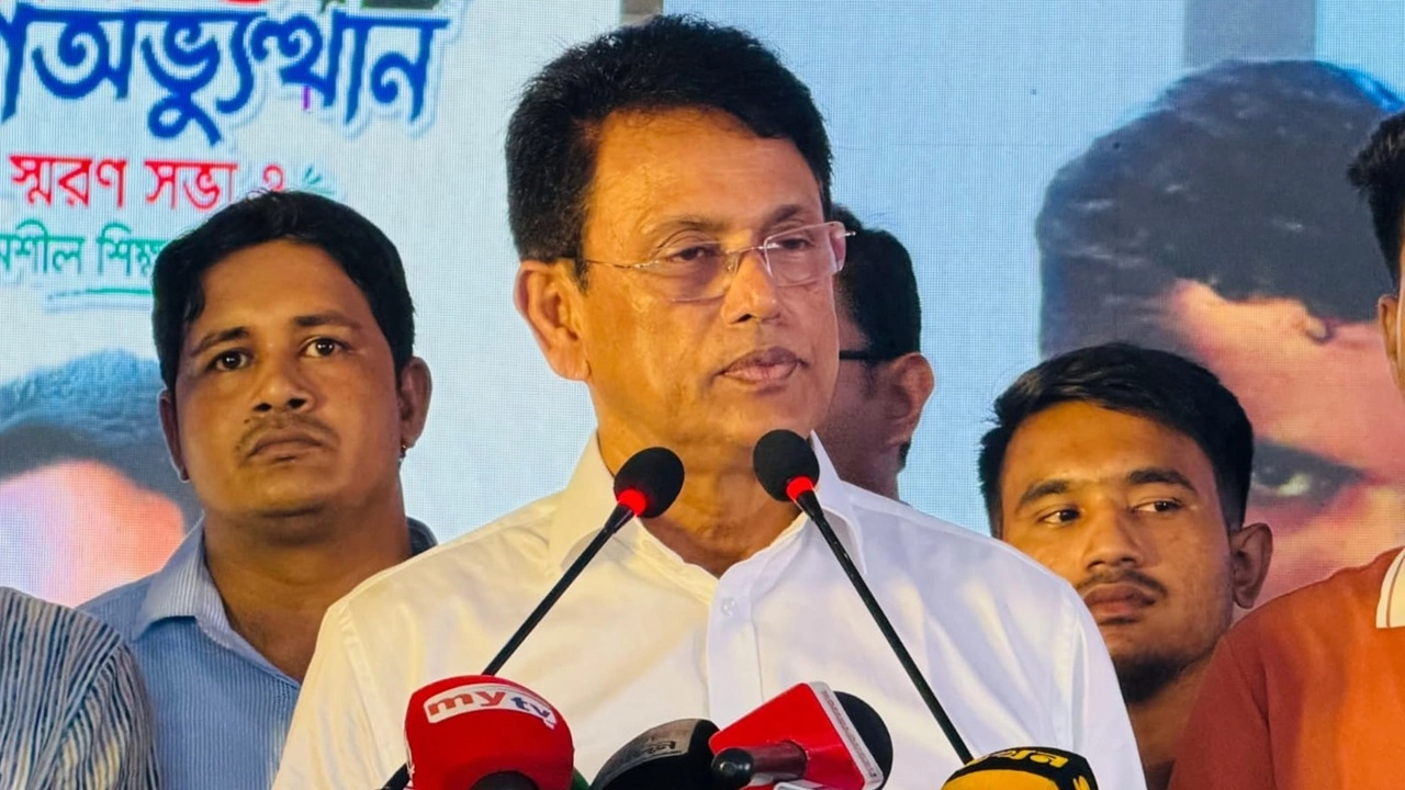 ঐতিহাসিক জুলাই গণঅভ্যুত্থান স্মরণে পলিটেকনিকে অনুষ্ঠান: কারিগরি শিক্ষায় জোর দেওয়ার আহ্বান শিক্ষামন্ত্রীর