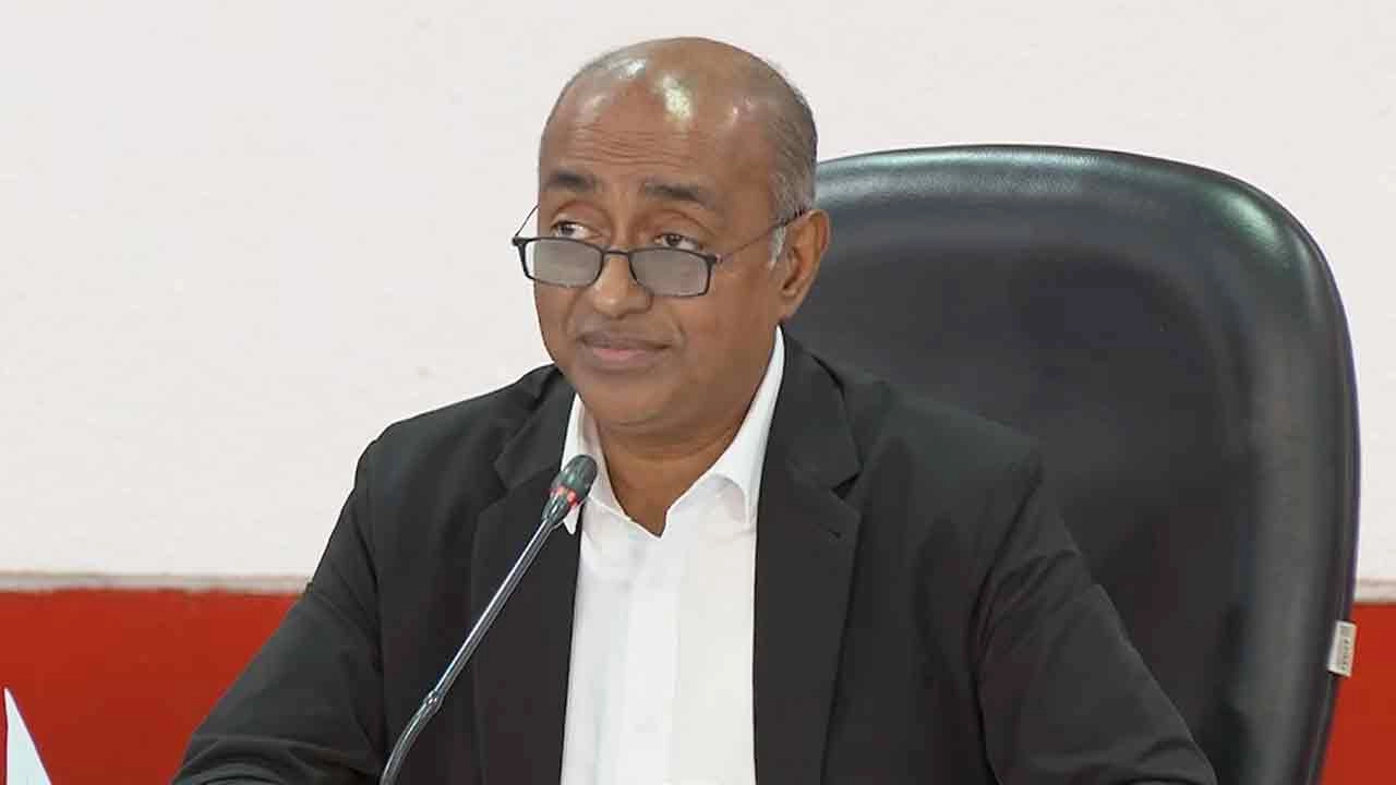 নিষিদ্ধ রাজনৈতিক দল বা সংগঠন ছাড়া রাজনৈতিক সভা-সমাবেশে কোনো বাধা নেই