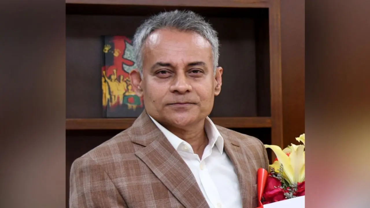 ঢাকার যানজট এড়াতে চারপাশের নদীপথে আবারও ওয়াটার বাস চালুর পরিকল্পনা
