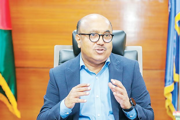 পিএসসির চেয়ারম্যান পদ থেকে অধ্যাপক মোবাশ্বের মোনেমের পদত্যাগ