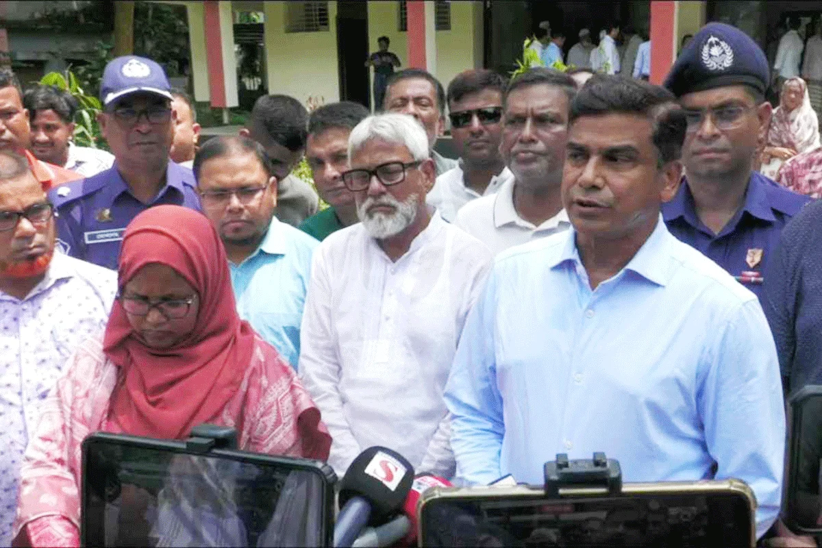পঞ্চগড়ে সার সংকট নিরসনে ইউনিয়নভিত্তিক ডিলারশিপ ও শূন্য পদে নতুন ডিলারের উদ্যোগ