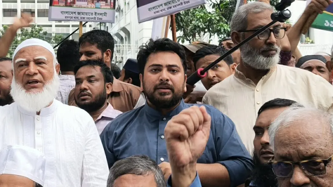 গ্যাসের দাম বাড়ানো হলে সরকার টিকতে পারবে না: নাহিদ ইসলাম