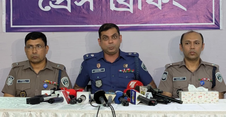 আশুলিয়ায় তালাবদ্ধ কক্ষ থেকে মরদেহ উদ্ধার: ২৪ ঘণ্টায় হত্যাকাণ্ডের রহস্য উদ্ঘাটন, গ্রেপ্তার ১