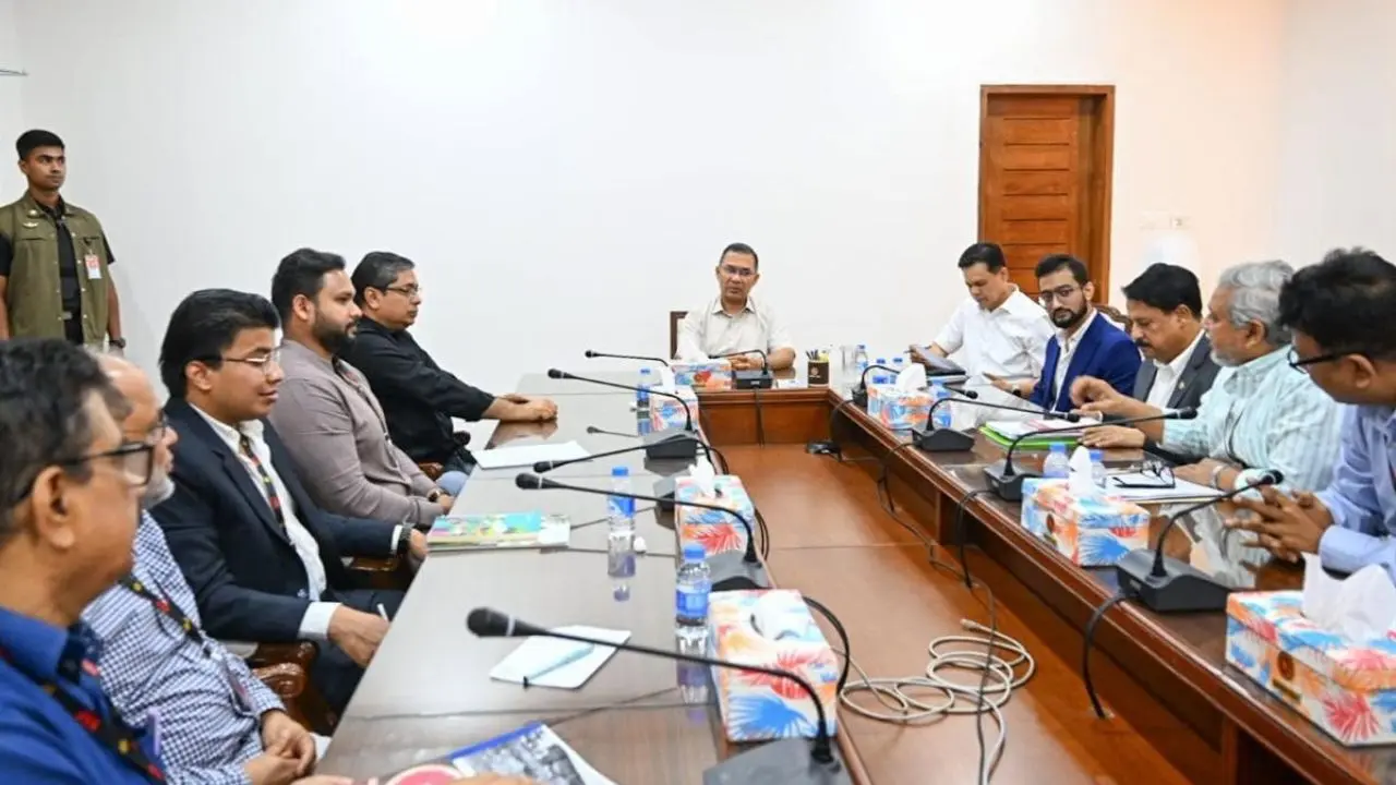 টেকসই পানি ব্যবস্থাপনায় বিশেষজ্ঞদের সুপারিশ শুনলেন প্রধানমন্ত্রী, সমন্বিত পদক্ষেপের আশ্বাস