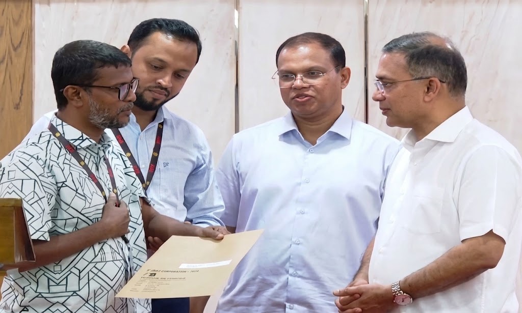 গুম-খুন ও জুলাই অভ্যুত্থানে শহীদ পরিবারের ৭৪ জনকে চাকরির নিয়োগপত্র প্রদান