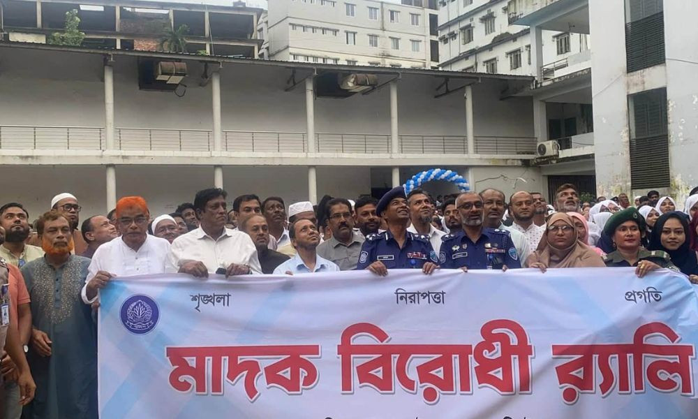 কক্সবাজারকে মাদকমুক্ত না করে দায়িত্ব ছাড়বেন না ডিআইজি আবদুল কুদ্দুস চৌধুরী