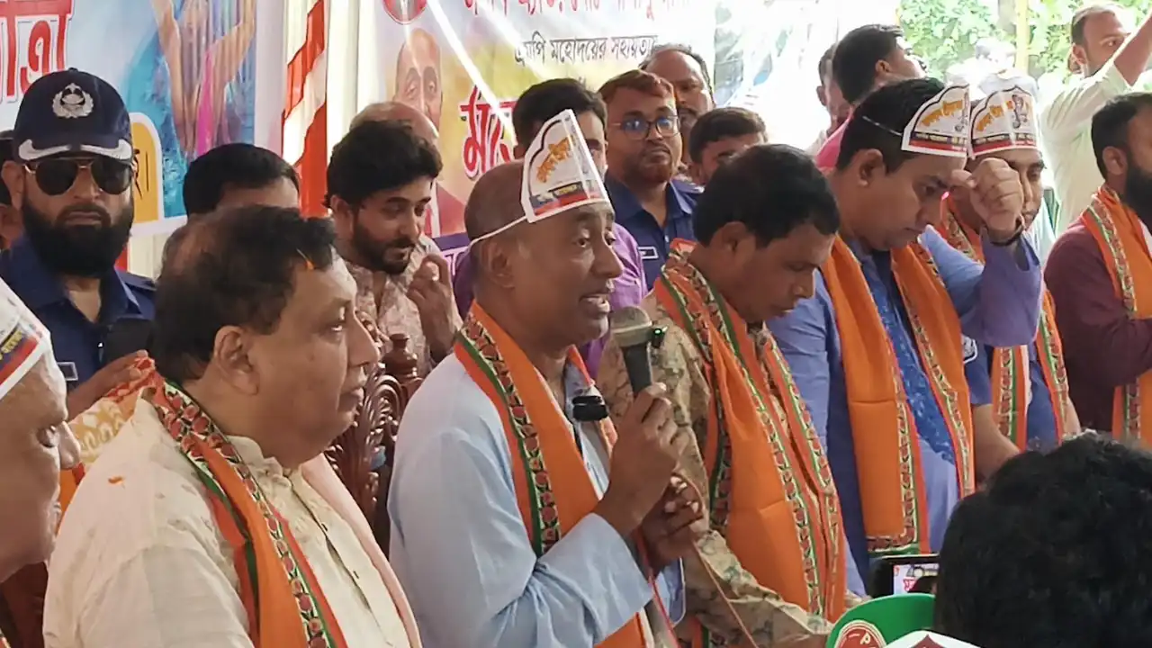ঝিনাইদহে জন্মাষ্টমীর অনুষ্ঠানে আইনমন্ত্রী: সমাজ থেকে অপশক্তি দূর করতে সবাইকে ঐক্যবদ্ধ হতে হবে