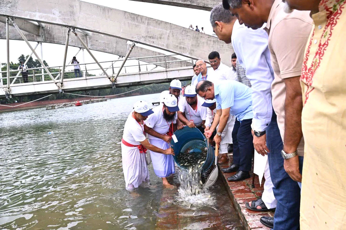 বাংলাদেশ জাতীয়তাবাদী দলের ৪৮তম প্রতিষ্ঠাবার্ষিকী : জিয়া উদ্যানে বৃক্ষরোপণ ও মাছের পোনা অবমুক্ত