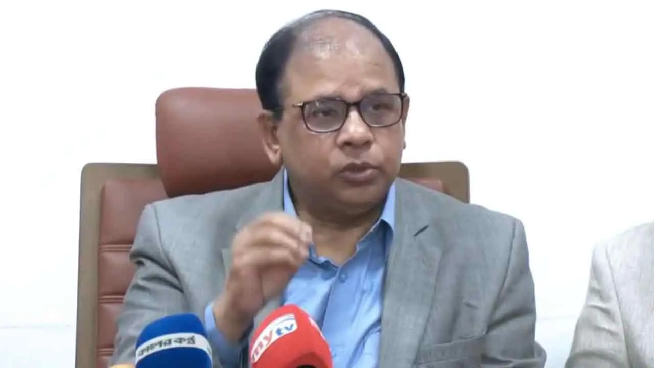 মানবতাবিরোধী অপরাধের মামলা অগ্রাধিকার ভিত্তিতে নিষ্পত্তির নির্দেশ চিফ প্রসিকিউটর মো. আমিনুল ইসলামের