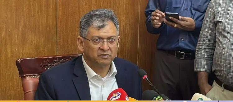 স্বরাষ্ট্রমন্ত্রী / ৭ জনের ফাঁসির রায়ের পর ককটেল বিস্ফোরণ বড় বিষয় নয়, জড়িতরা শনাক্ত