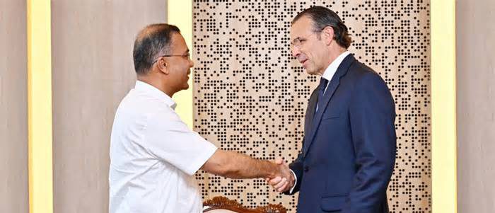 প্রধানমন্ত্রীর সঙ্গে শেভরনের উচ্চপর্যায়ের প্রতিনিধি দলের সাক্ষাৎ, জ্বালানি খাত নিয়ে আলোচনা