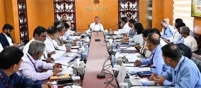 আমদানিনির্ভরতা কমিয়ে কৃষি উৎপাদন বাড়ানোর তাগিদ প্রধানমন্ত্রীর