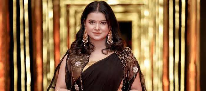 অভিনয় ভালোবাসেন, তবে যে শর্তে কাজ করতে চান শবনম ফারিয়া